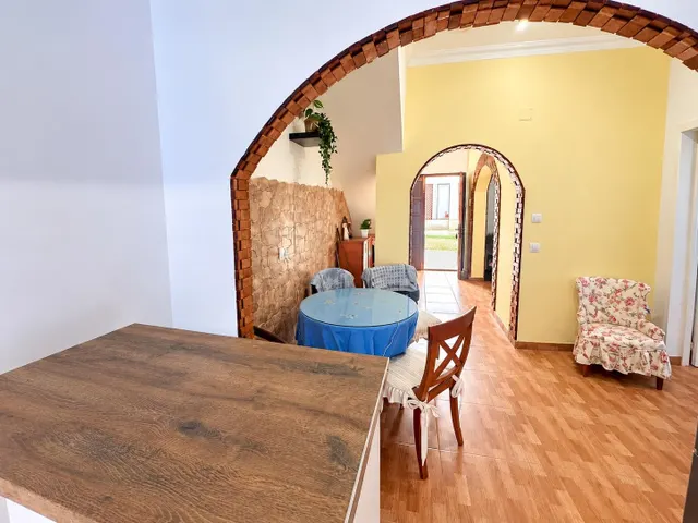 Casa de dos plantas con patio, azotea y múltiples posibilidades en Trujillo, Moya — 7