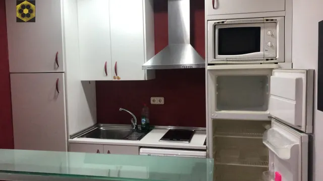 EST/Apartamento de UN dormitorio, zona Derecho — 13