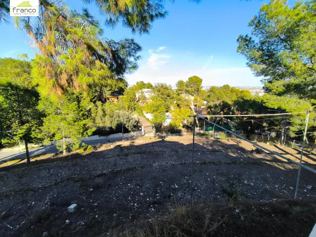 VENDEMOS SOLAR DE 600 METROS EN EL COTO — 5