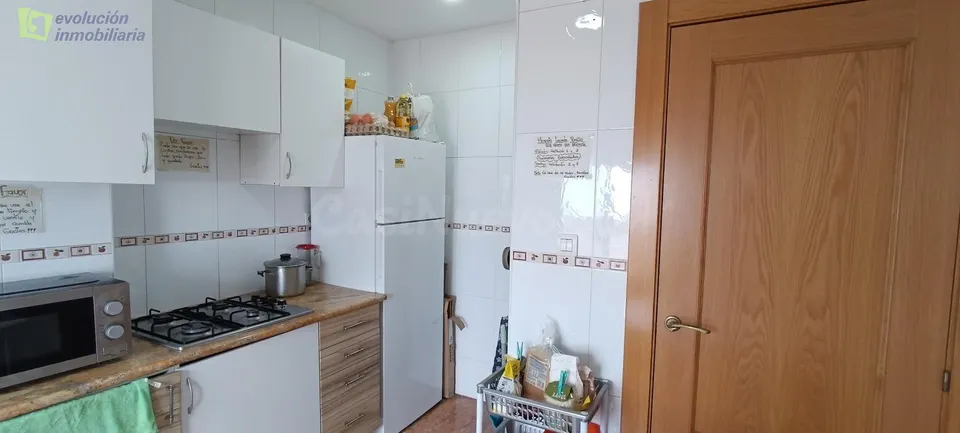 Se vende piso en calle San Isidro - Burgos