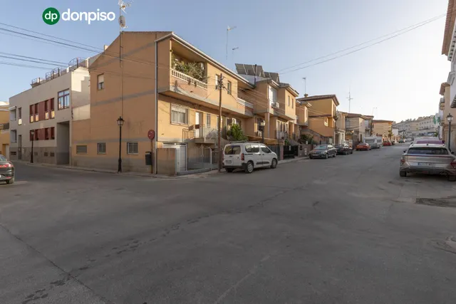PRECIOSO ADOSADO CON PATIO, TERRAZA, COCHERA Y ESTUFA DE LEÑA EN LAS GABIAS (GRANADA) — 41