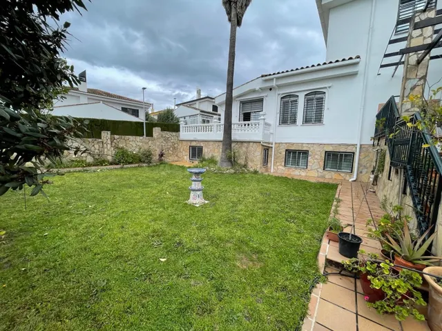 EXCLUSIVA CASA EN LOS CASTELLANOS - foto 2