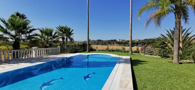 Chalet 5 habitaciones 387m² en venta - Costa Del Sol - foto 4