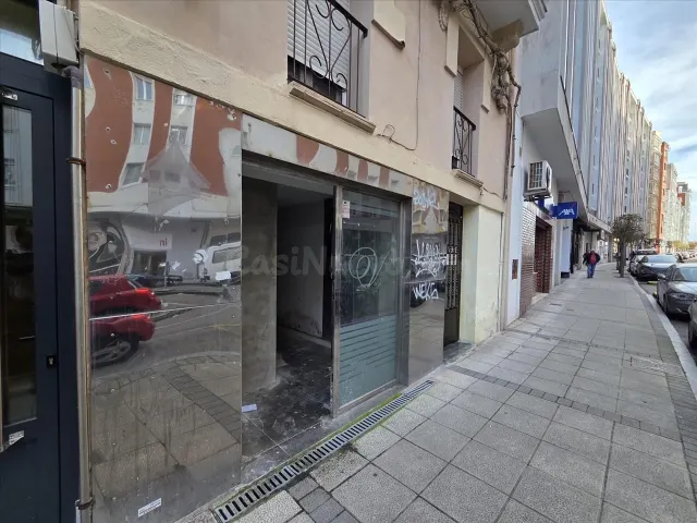 Oficina en venta - Puerto Chico - foto 3