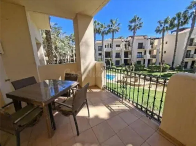 Piso con garaje y trastero en Urbanización de Roda Golf de San Javier. — 2