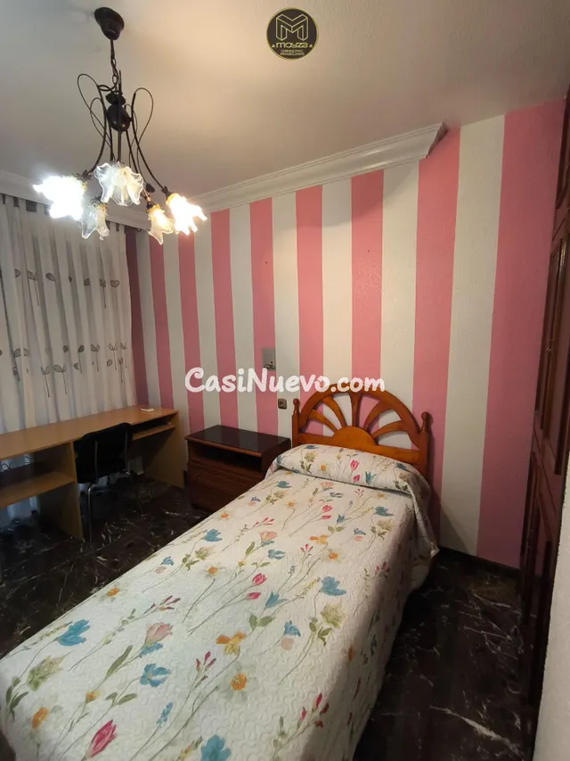 HABITACIÓN DE ALQUILER EN AV ANDALUCÍA - foto 4