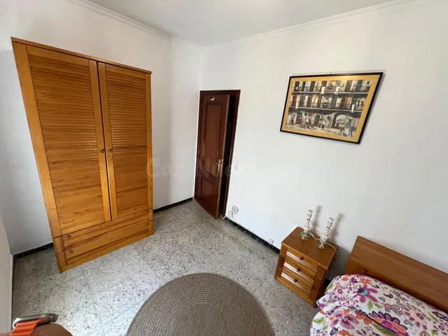 Piso céntrico de tres dormitorios en Cuntis para entrar a vi - foto 4
