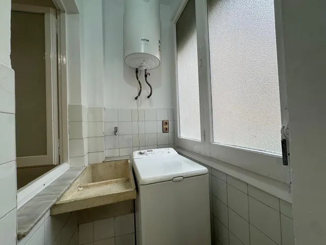 PISO DE 3 habitaciones Y ASCENSOR EN MANRESA — 8