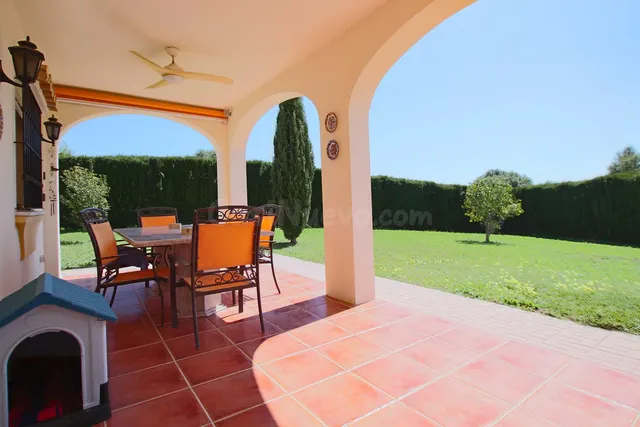 Chalet 4 habitaciones 343m² en venta - Costa Del Sol — 4