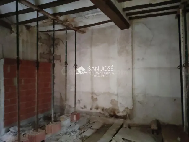 VENTA DE CASA SOLAR EN ASPE, ZONA CENTRO - foto 5