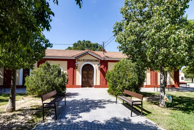 Casa adosada reformada en el centro de Torrevieja – calle la paz — 50