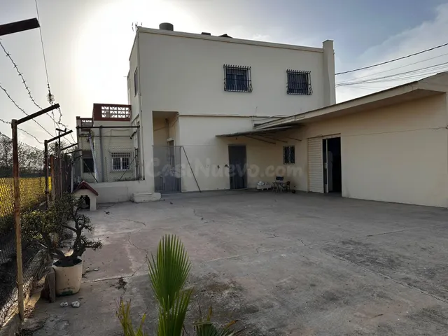 MAGNIFICA CASA CON DOS VIVENDAS EN PINEDO A 300MTS DEL MAR - foto 2