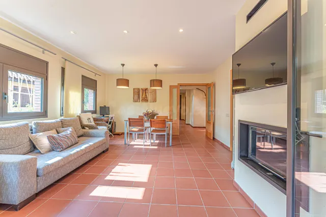 Casa 3 habitaciones 222m² en venta - Pirineo de girona - foto 5