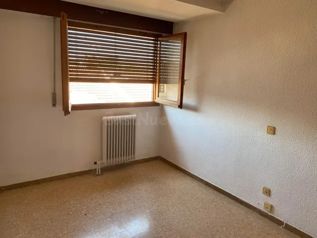 SE VENDE PISO CÉNTRICO EN CALAMOCHA - foto 2