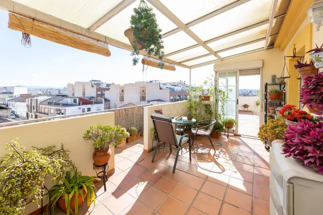 Ático Soleado con Gran Terraza en Esquina — 2