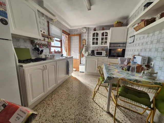 Piso de 3 dormitorios con un gran potencial — 7