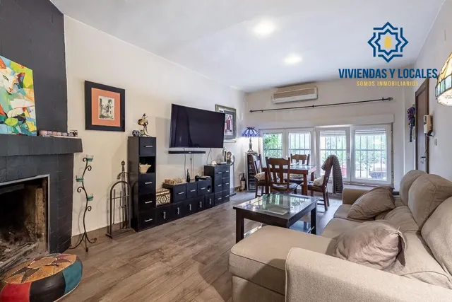 Casa con piscina en urb los chopos - Las Gabias — 8