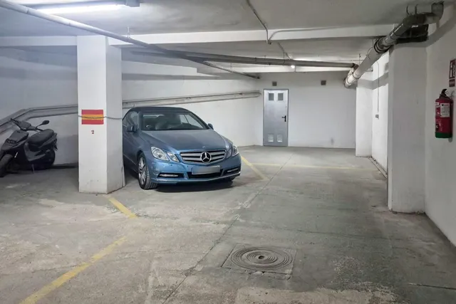 Piso y cochera en venta junto Acera de Darro. — 37