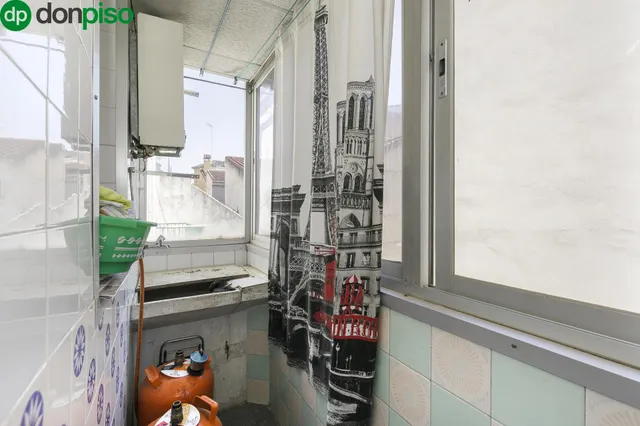 Piso para reformar junto a Avenida Dílar — 10