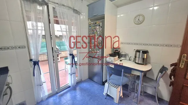 AMPLIO BAJO DE 3 habitaciones, CON TERRAZA JARDÍN A ESCASOS METROS DE LA PLAYA. ORIÑON — 23