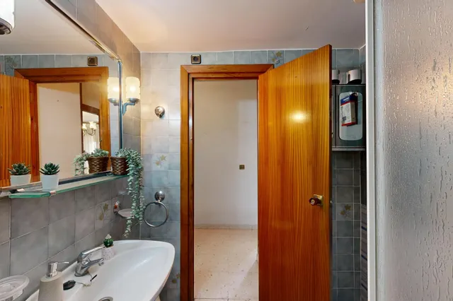 ¡Amplia  vivienda y todo exterior y en esquina en el Paseo Alfonso XIII! - Cartagena — 32