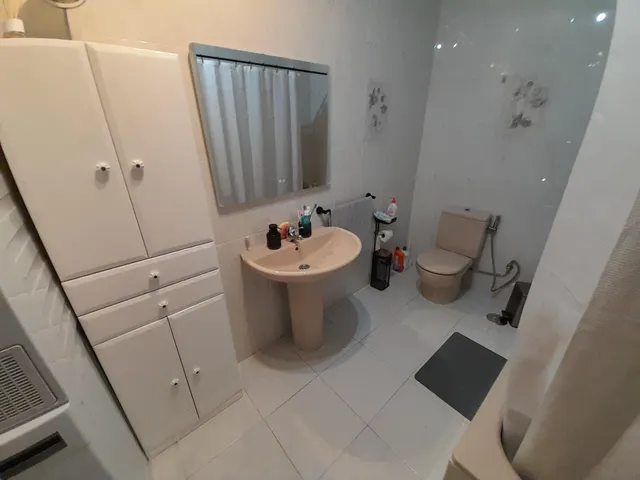 AMPLIO PISO CON TERRENO ADICIONAL EN CACABELOS.  109.000 € — 21