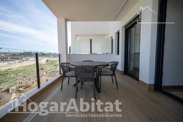 PRECIOSO ADOSADO A ESTRENAR CON PISCINA PRIVADA Y TERRAZA — 14