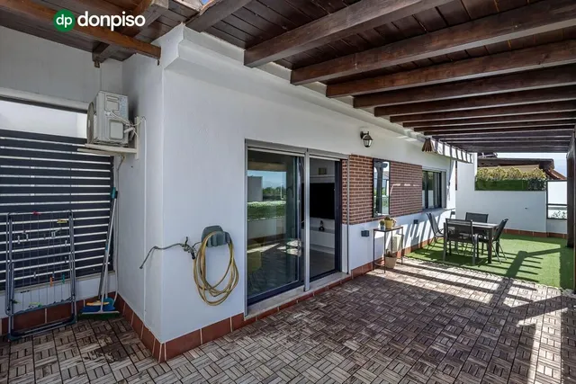Piso con terraza en Albolote — 8
