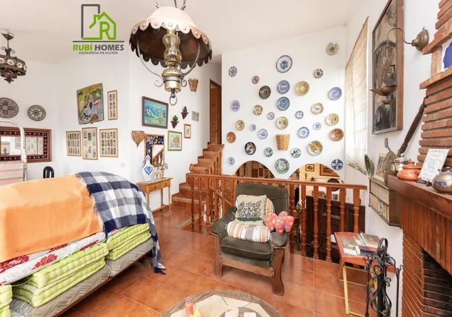 Chalet con gran parcela en Cogollos — 22