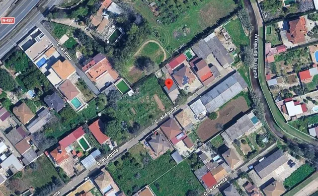 Vivienda para reformar ,ubicada próxima al Aeropuerto de Cor - foto 2