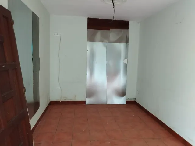 Bar Cafeteria, y vivienda en entranbasaguas, Cantabria — 15