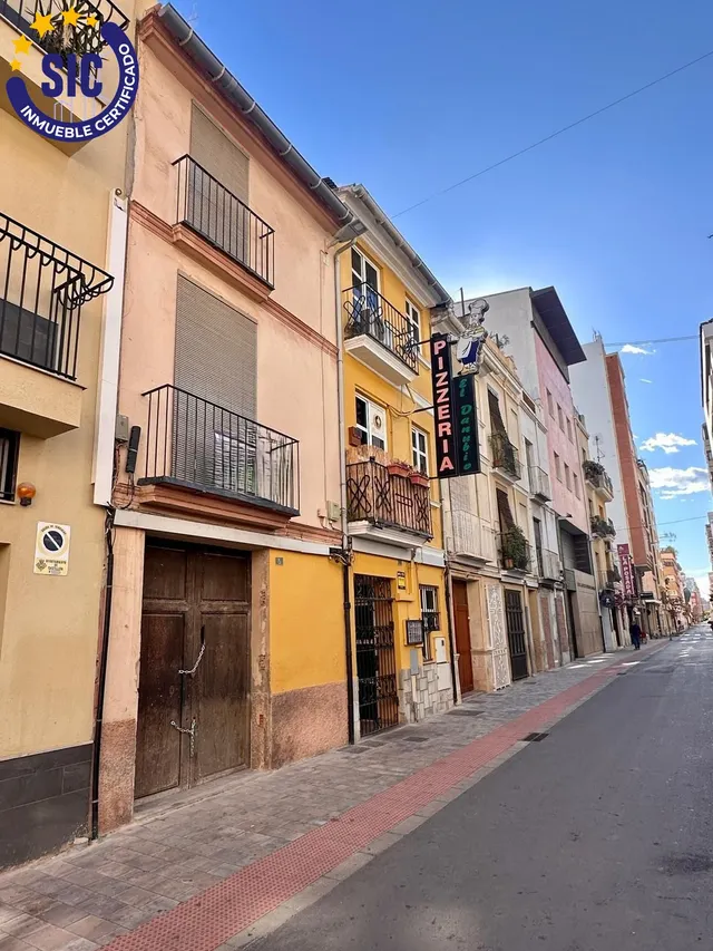 Casa de planta baja y dos alturas en el centro de Castellón, zona Tascas, junto a Fadrell, Borrull ideal para restauración o para vivienda. — 8