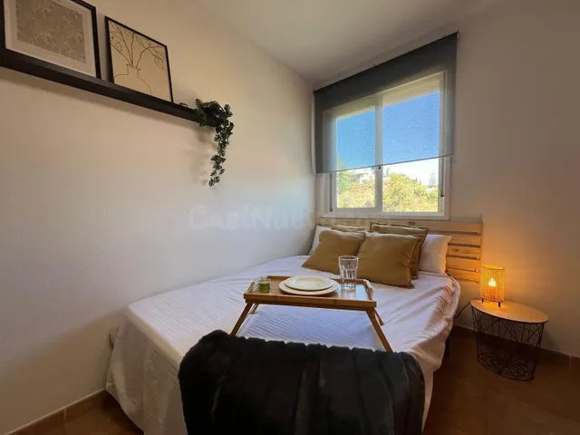 Habitación de alquiler en C/ Rosa García Ascot 475€ - 1 de Noviembre — 2