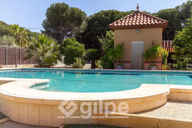 Chalet en venta en Marchena. — 8