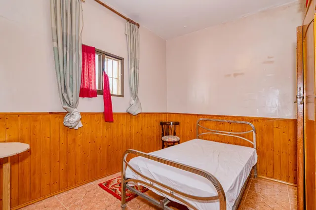 Gran casa de pueblo con terreno, en Ambroz (1260 m2 de parcela) — 17