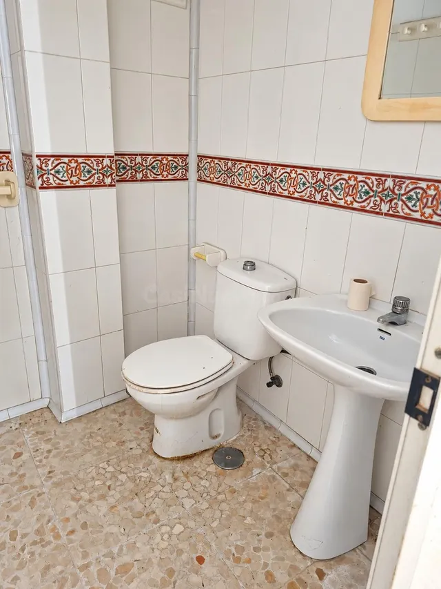 Local comercial 4 habitaciones 140m² en venta - ESTACION RENFE — 3
