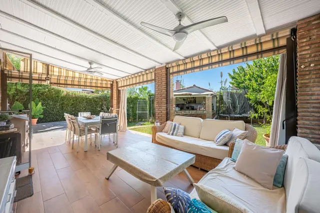 Elegancia, amplitud y luz: el hogar familiar que lo tiene todo en Fuengirola y Mijas Costa — 2