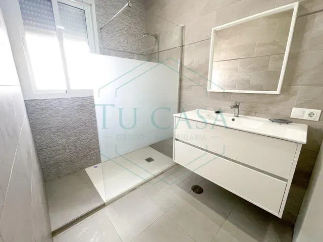 Se vende chalet de diseño moderno hipotecable — 18