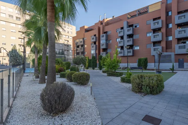 Moderno Apartamento Nuevo en el Campus de la Salud - Granada — 39