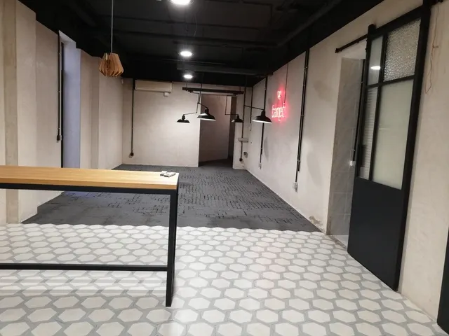 Metro Guzman el Bueno, LOCAL Exterior 306m2 — 16