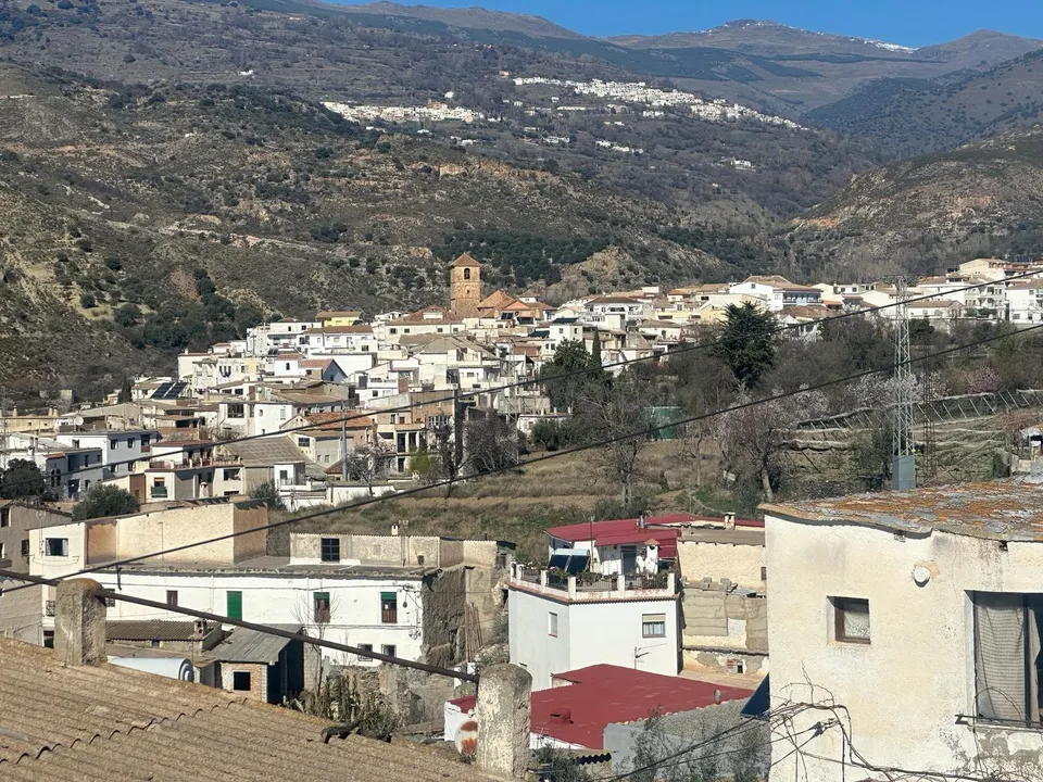 VENTA DE CASA DE PUEBLO EN ALPUJARRA GRANADINA