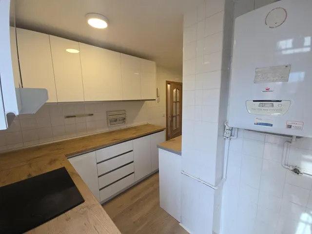 Magnífico piso en alquiler, vistas despejadas luminoso 3 hab 2 baños y garaje — 7