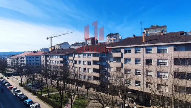 Piso en venta en la zona del veintiuno – próximo a la plaza de la marina — 12