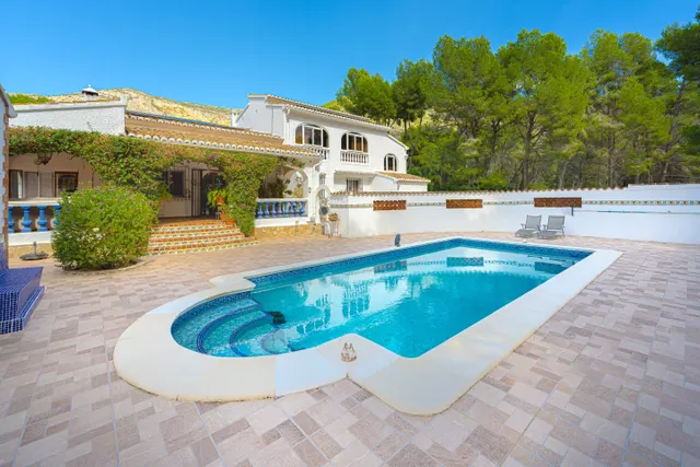Villa Montgó. Villa tradicional en venta en las laderas del  - foto 4