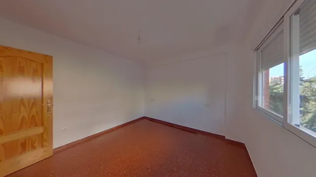 Venta de Piso Sin Posesión en Granada — 14