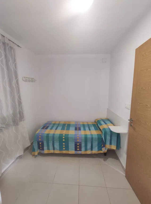 Piso de 6 dormitorios y 2 baños compartidos para estudiantes en zona CEU Cardenal Herrera de San Jos — 28