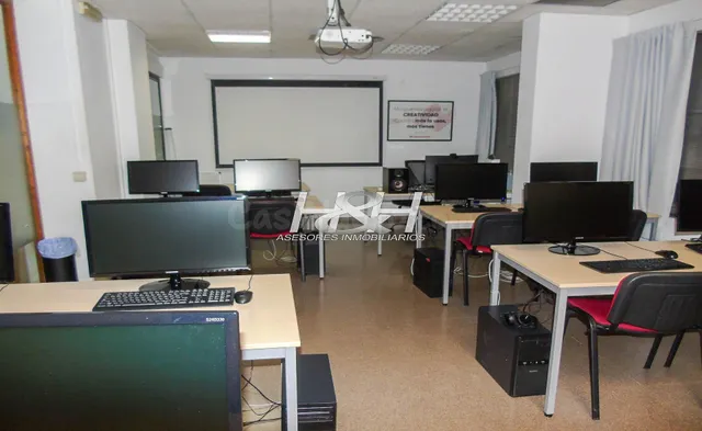 Local comercial 4 habitaciones 138m² en alquiler - La Creu d - foto 4