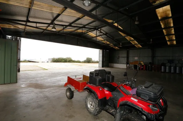 HELIPUERTO EN VENTA EQUIPADO Y CON VIVIENDA EN AMPOSTA, CONEXIÓN CON A7 Y N340 — 8