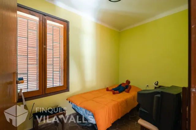 Casa con gran jardín en la naturaleza — 10