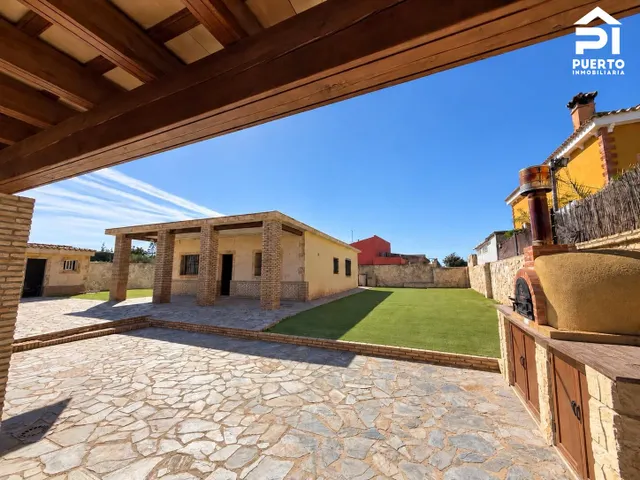 Dos casas, piscina privada y barbacoa en una parcela de 970 m2 — 9